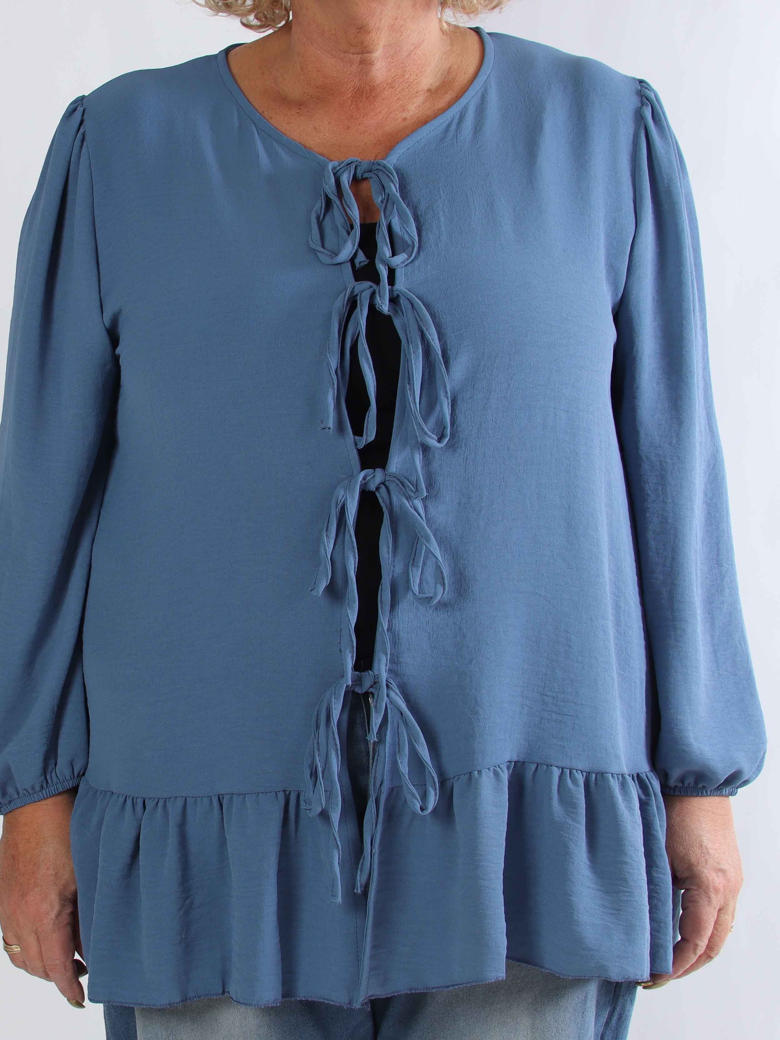 Leslie - Plus size tunika i viskose med fine sløjfer foran